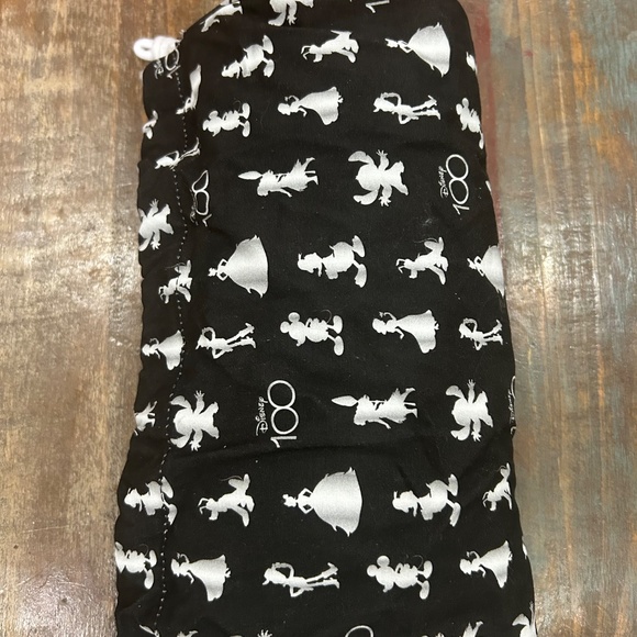 Vans X Disney custom 100th shoes - Picture 16 of 16